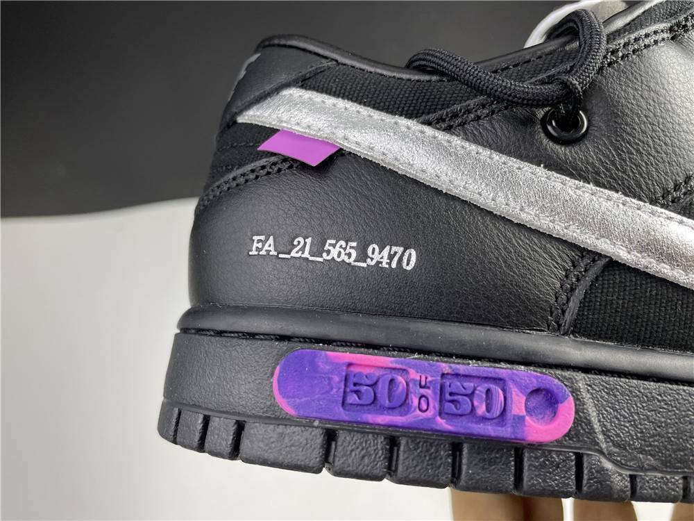 Off-White x Nike Dunk Low  CT0856 403